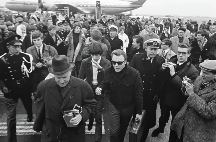 Framed Print : Anefo photo collection. Arrival Rolling Stones at Schiphol. March 26, 1966. Noord-Holland, Schiphol Framed Print : Anefo photo collection. Arrival Rolling Stones at Schiphol. March 26, 1966. Noord-Holland, Schiphol