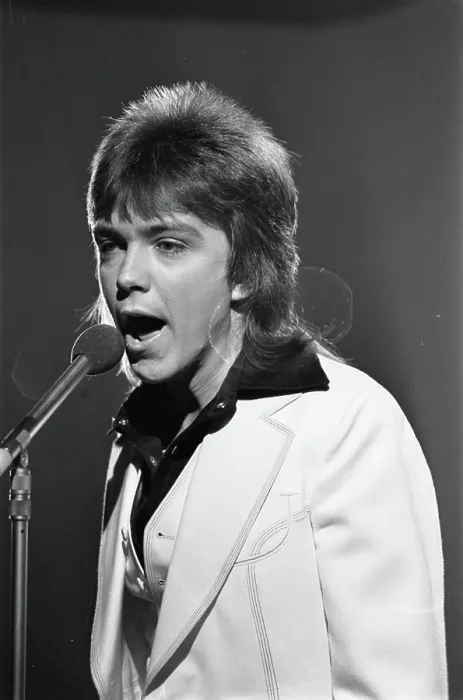 Framed Print : Anefo photo collection. David Cassidy in Avro's Toppop. David Cassidy during recordings. July 3, 1975 Framed Print : Anefo photo collection. David Cassidy in Avro's Toppop. David Cassidy during recordings. July 3, 1975