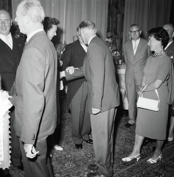 Framed Print : Anefo photo collection. H. H. J. van de Pol (ANP) goodbye. 30 June 1960