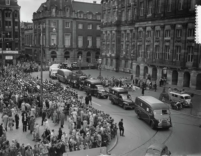 Framed Print : Anefo photo collection. IJ tunnel ster ride motorsport on the dam. September 26, 1952. Amsterdam, Noord-Holland Framed Print : Anefo photo collection. IJ tunnel ster ride motorsport on the dam. September 26, 1952. Amsterdam, Noord-Holland