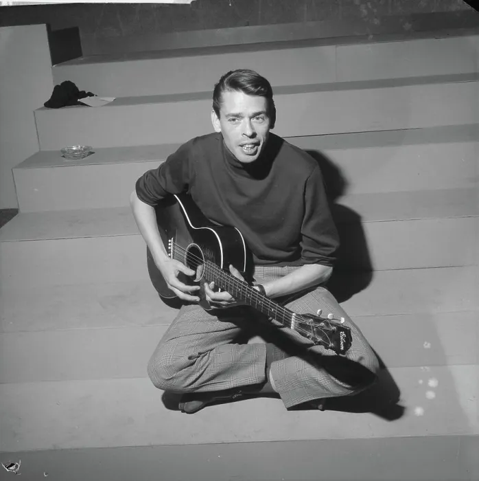 Framed Print : Anefo photo collection. Jacques Brel in TV program Domino. March 21, 1962