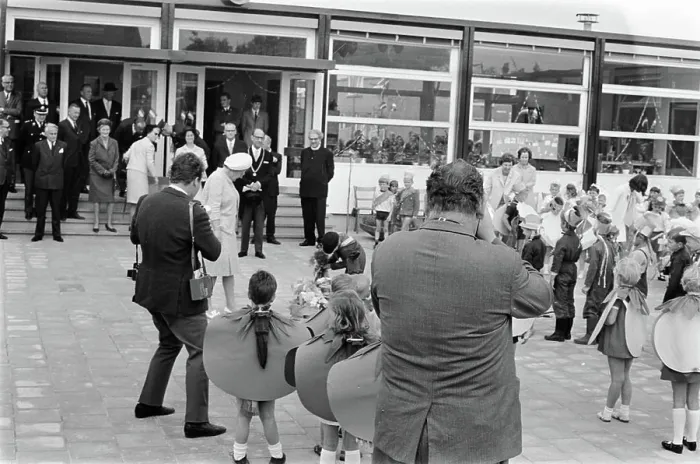 Framed Print : Anefo photo collection. Koningin Juliana visits South Holland Framed Print : Anefo photo collection. Koningin Juliana visits South Holland