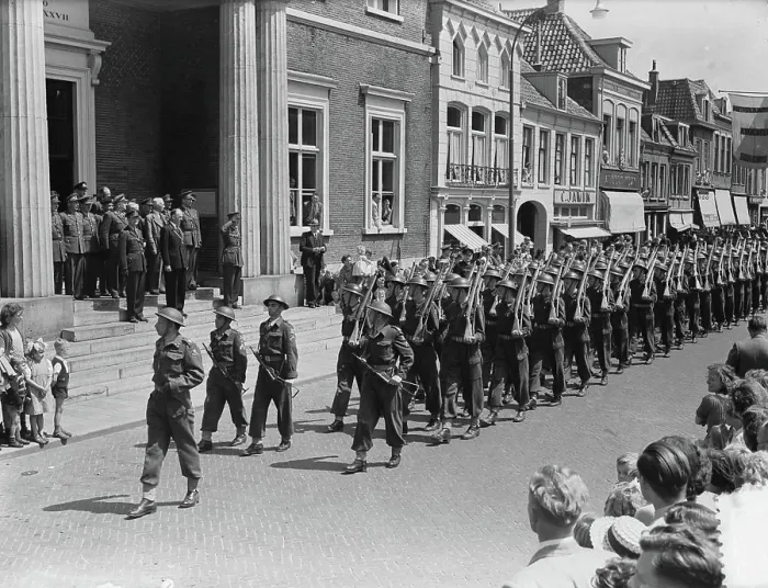 Framed Print : Anefo photo collection. Parade in Harderwijk. July 13, 1951. Harderwijk