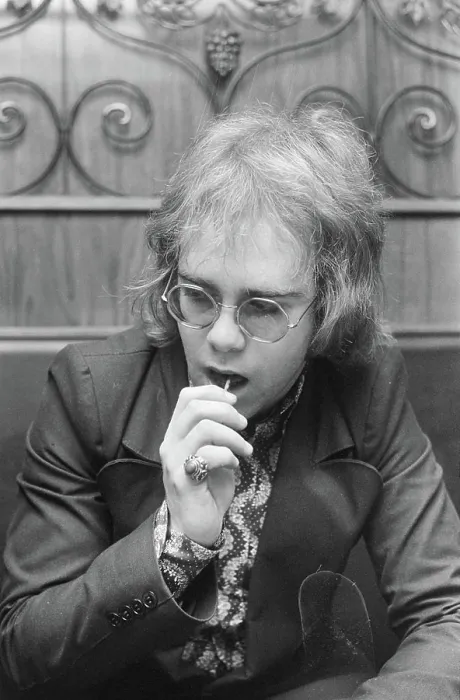 Framed Print : Anefo photo collection. Pop singer Elton John in the Netherlands; Elton John, head. 17 February 1971 Framed Print : Anefo photo collection. Pop singer Elton John in the Netherlands; Elton John, head. 17 February 1971