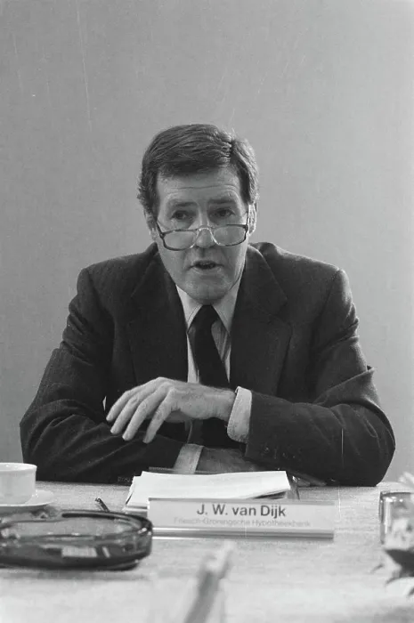 Framed Print : Anefo photo collection. Press conference FGH (assignment Financial Dagblad); J. W. van Dijk, close. 25 April 1986