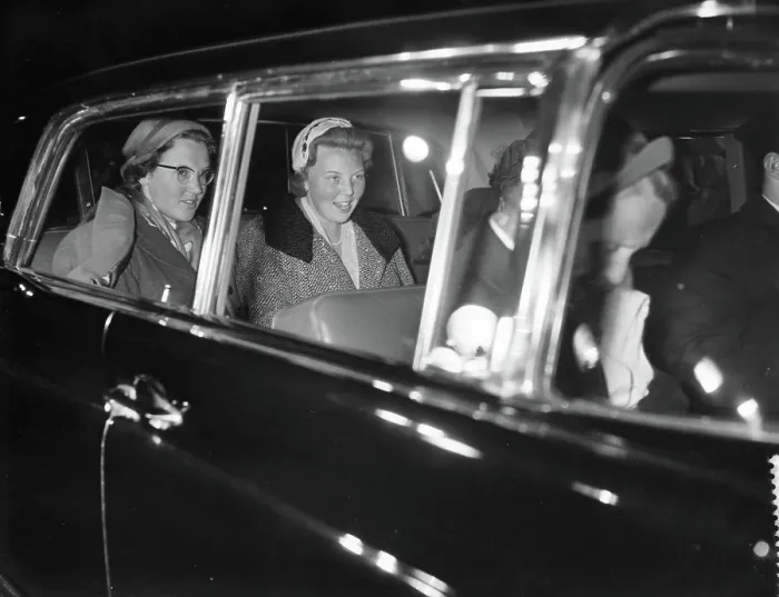 Framed Print : Anefo photo collection. Princess Beatrix and Queen Juliana in the car. March 4, 1958 Framed Print : Anefo photo collection. Princess Beatrix and Queen Juliana in the car. March 4, 1958