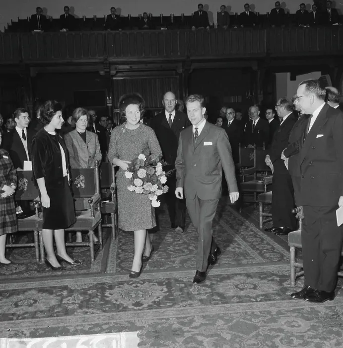 Framed Print : Anefo photo collection. Princess Beatrix in Ridderzaal in The Hague Framed Print : Anefo photo collection. Princess Beatrix in Ridderzaal in The Hague