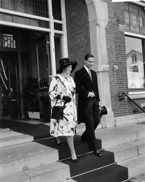 Framed Print : Anefo photo collection. Princess Beatrix witnessed the marriage of Mr Framed Print : Anefo photo collection. Princess Beatrix witnessed the marriage of Mr