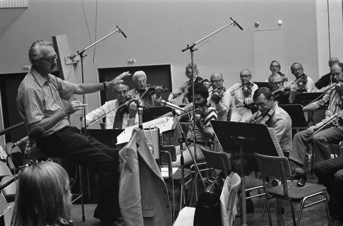 Framed Print : Anefo photo collection. Rehearsals Dutch team for Nordring Radio Prize conductor Dolf van der Linden. August 6, 1973