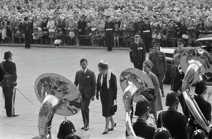 Framed Print : Anefo photo collection. Royal couple of Thailand visits Rotterdam. October 25, 1960. Rotterdam, Thailand