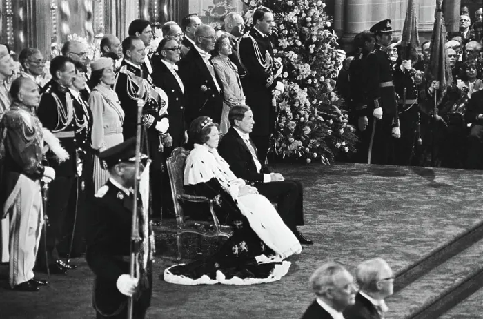 Framed Print : Anefo photo collection. Throne change 30 April