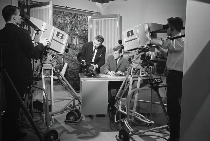Framed Print : Anefo photo collection. Training TV director in Castle of Golson. January 23, 1962 Framed Print : Anefo photo collection. Training TV director in Castle of Golson. January 23, 1962