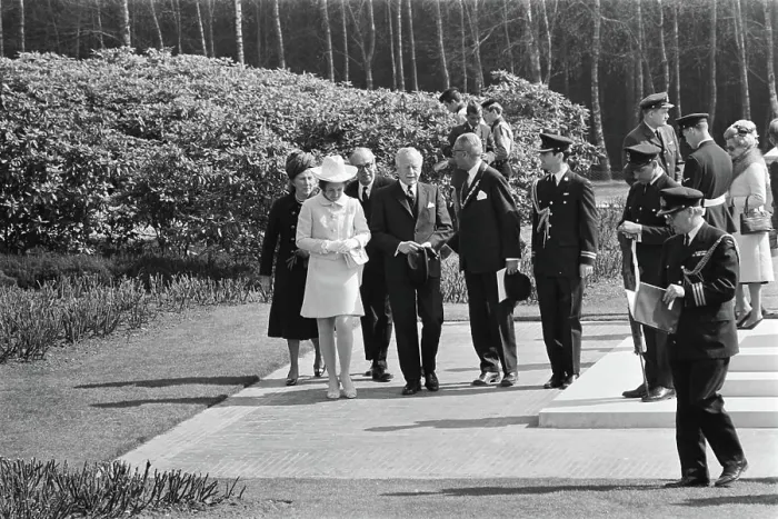 Framed Print : Anefo photo collection. Visit from the Canadian Governor General Roland Michener Framed Print : Anefo photo collection. Visit from the Canadian Governor General Roland Michener