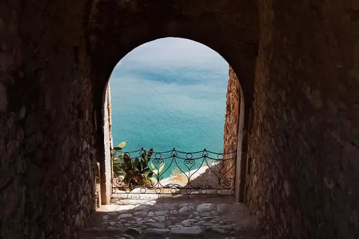Framed Print : Archway view of blue sea, Nafplio, Greece Framed Print : Archway view of blue sea, Nafplio, Greece