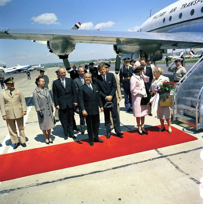 Framed Print : Arrival ceremonies for Habib Bourguiba