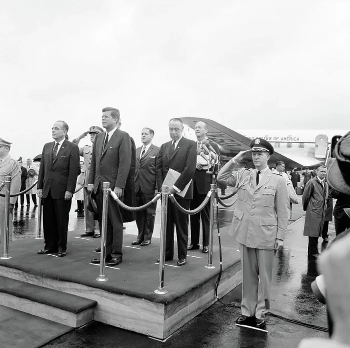 Framed Print : Arrival ceremony for Roberto F Framed Print : Arrival ceremony for Roberto F