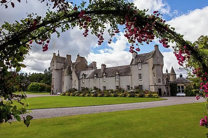 Framed Print : Ballindalloch Castle, Aberdeenshire, Scotland, UK Framed Print : Ballindalloch Castle, Aberdeenshire, Scotland, UK