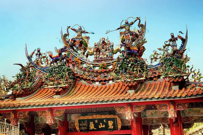Framed Print : Bishan Temple in Taipei - Taiwan Framed Print : Bishan Temple in Taipei - Taiwan