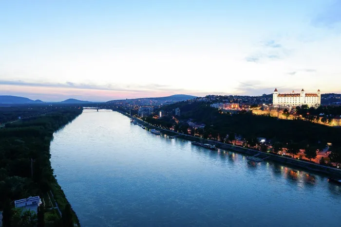 Framed Print : Bratislava, castle, river Danube, Slovak Republic, Pressburg