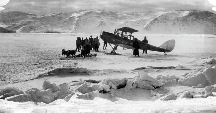Framed Print : British Arctic Air Route Expedition: An expedition aeroplane on ski on the ice near the Base