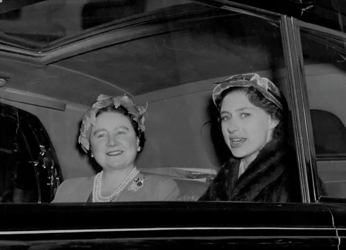 Framed Print : British Royalty Princess Margaret With Queen Mother. March 11, 1955. (Photo by Daily Herald) Framed Print : British Royalty Princess Margaret With Queen Mother. March 11, 1955. (Photo by Daily Herald)