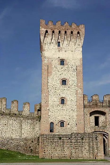 Framed Print : Castello or castle, Este, Colli Euganean or Euganean Hills, Padova province, Veneto, Italy, Europe Framed Print : Castello or castle, Este, Colli Euganean or Euganean Hills, Padova province, Veneto, Italy, Europe