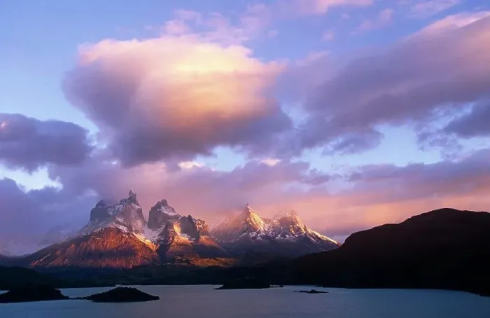 Framed Print : Chile, Torres del Paine National Park. Sunrise on the peaks of Los Cuernos Framed Print : Chile, Torres del Paine National Park. Sunrise on the peaks of Los Cuernos