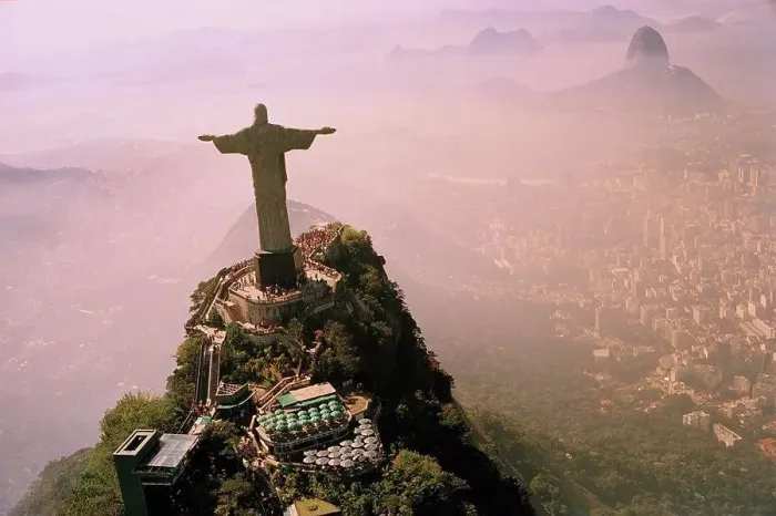 Framed Print : Christ The Redeemer statue, Rio de Janeiro, Brazil Framed Print : Christ The Redeemer statue, Rio de Janeiro, Brazil