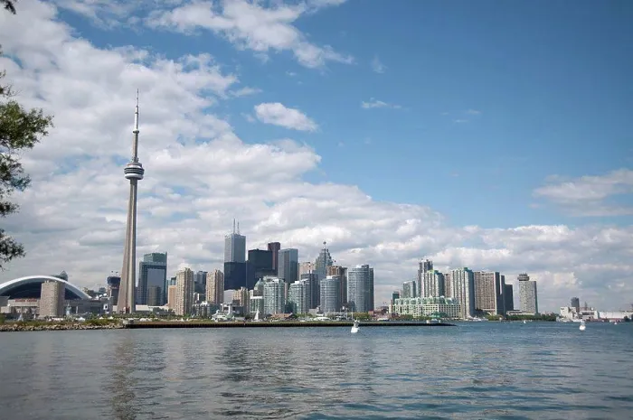 Framed Print : City skyline, Toronto, Ontario, Canada Framed Print : City skyline, Toronto, Ontario, Canada