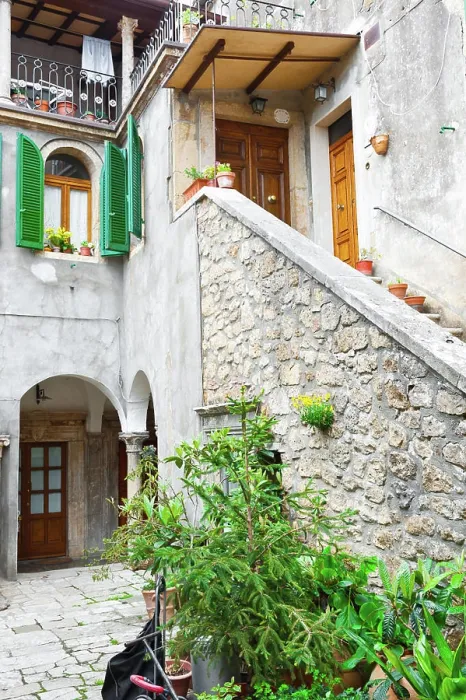 Framed Print : Courtyard Courtyard in the Historic Center City of Sorano in Italy Copyright: xZoonar.com / gkunax 8530221 Framed Print : Courtyard Courtyard in the Historic Center City of Sorano in Italy Copyright: xZoonar.com / gkunax 8530221