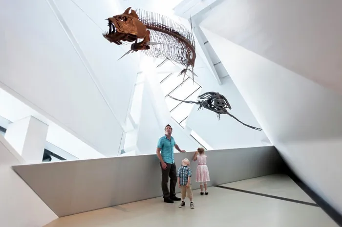 Framed Print : Dad with little girl and boy looking at dinosaur fossils at Royal Ontario Museum, Toronto, Ontario, Canada Framed Print : Dad with little girl and boy looking at dinosaur fossils at Royal Ontario Museum, Toronto, Ontario, Canada