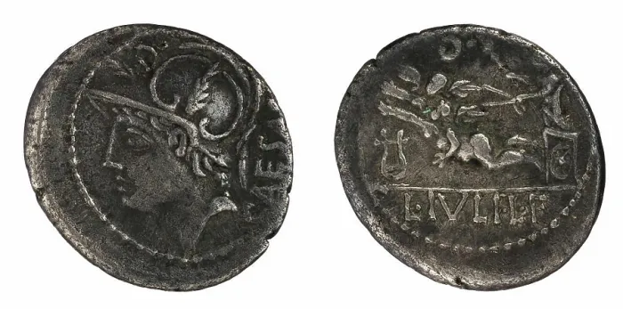 Framed Print : denarius. Iulius Caesar, L. (fl. 103 a.C.), monetary officer, Republika Rzymska, issuer Framed Print : denarius. Iulius Caesar, L. (fl. 103 a.C.), monetary officer, Republika Rzymska, issuer