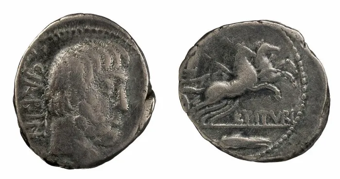 Framed Print : denarius. Titurius Sabinus, L. (fl. 89 a.C. ; 75 a.C.), monetary officer, Republika Rzymska, issuer Framed Print : denarius. Titurius Sabinus, L. (fl. 89 a.C. ; 75 a.C.), monetary officer, Republika Rzymska, issuer