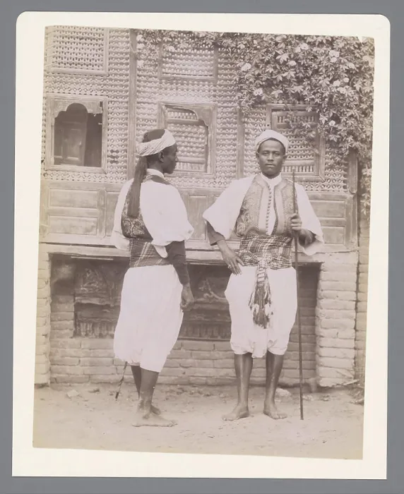 Framed Print : Double portrait of two unknown Egyptian soldiers (Séis)
