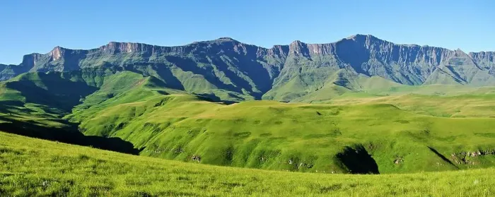 Framed Print : Drakensberg Scenery in the Cathedral Peak region of the Ukhahlamba Drakensberg Park Framed Print : Drakensberg Scenery in the Cathedral Peak region of the Ukhahlamba Drakensberg Park