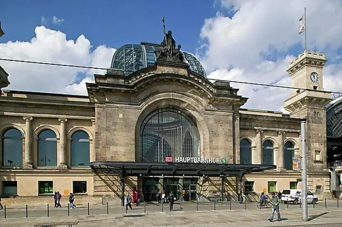 Framed Print : Dresden Central Station Framed Print : Dresden Central Station