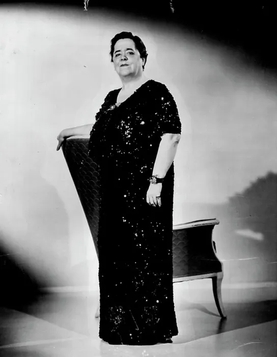 Framed Print : Elsa Maxwell - Embassy. October 09, 1939. (Photo by Stage)