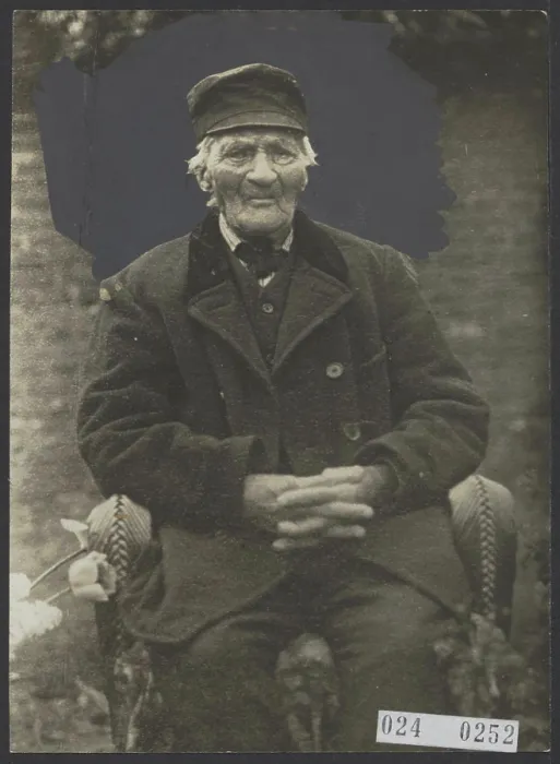 Framed Print : Elsevier photo collection. Mr. Netten, 100 old. 1921 Framed Print : Elsevier photo collection. Mr. Netten, 100 old. 1921