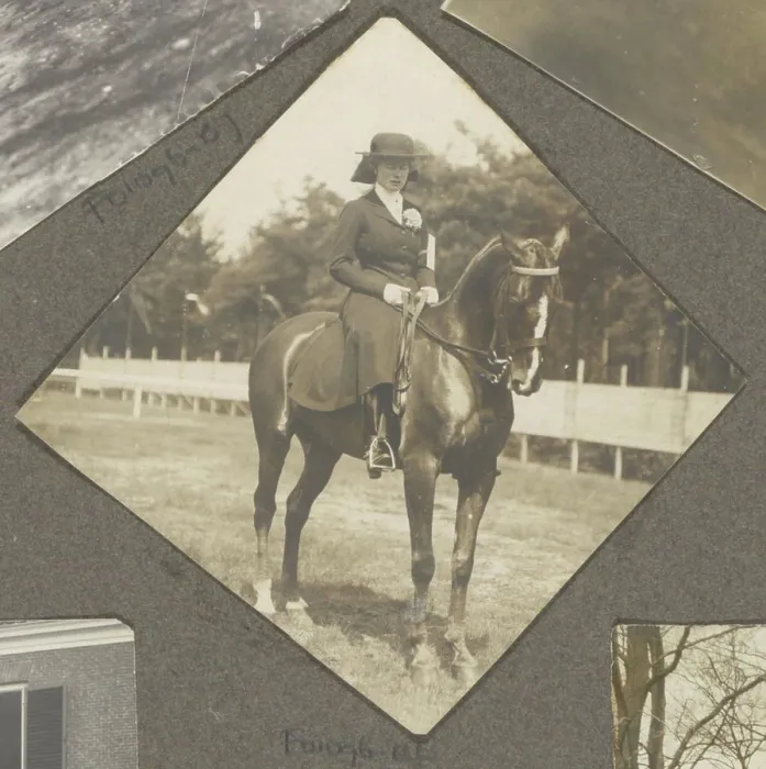 Framed Print : Equestrian scene on Royal Hunting Het Loo: Woman Writing on horseback Framed Print : Equestrian scene on Royal Hunting Het Loo: Woman Writing on horseback