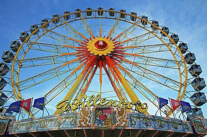 Framed Print : Ferris wheel at the Hamburger Dom fair, Winterdom 2013, Heiligengeistfeld, St. Pauli, Hamburg, Germany, Europe Framed Print : Ferris wheel at the Hamburger Dom fair, Winterdom 2013, Heiligengeistfeld, St. Pauli, Hamburg, Germany, Europe