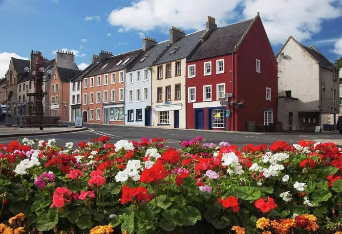 Framed Print : Flowers Along A Street In A Residential Area, Jedburgh, Scottish Borders, Scotland Framed Print : Flowers Along A Street In A Residential Area, Jedburgh, Scottish Borders, Scotland