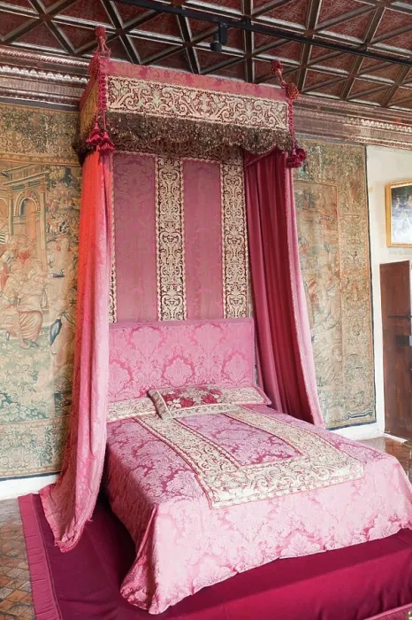 Framed Print : France, Loire Valley, Chenonceau Castle, The Five Queens Bedroom Framed Print : France, Loire Valley, Chenonceau Castle, The Five Queens Bedroom