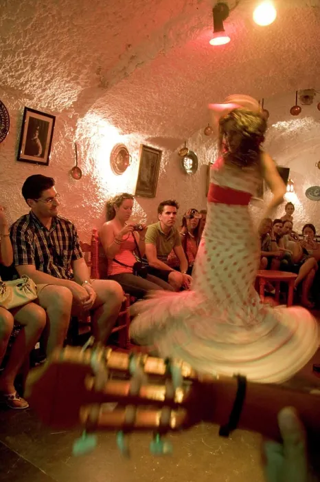 Framed Print : Granada, Spain. Granada is well known for its excellent Flamenco dances in the classic Sacromonte Caves
