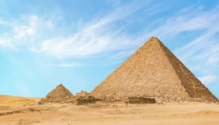 Framed Print : Great Pyramid of Menkaur in the desert of Giza, Egypt. Pyramid of Menkaur Framed Print : Great Pyramid of Menkaur in the desert of Giza, Egypt. Pyramid of Menkaur