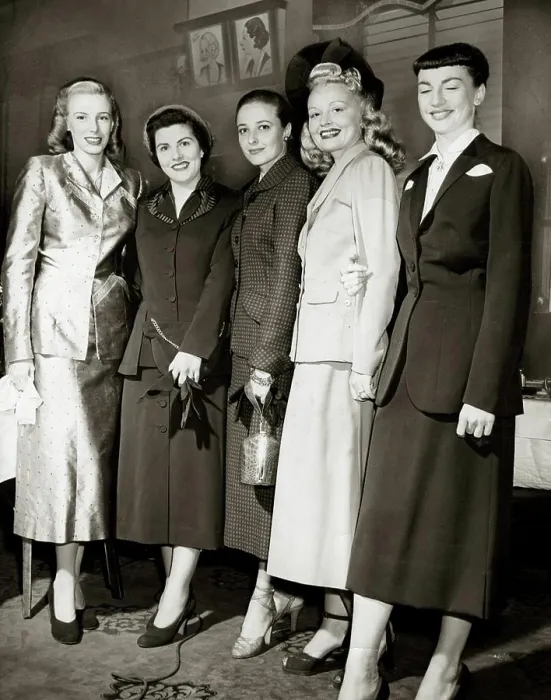 Framed Print : Group of fashion model posing in elegant clothing Framed Print : Group of fashion model posing in elegant clothing