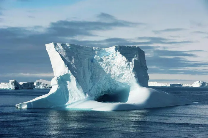Framed Print : Icebergs in the Antarctic Sound Framed Print : Icebergs in the Antarctic Sound