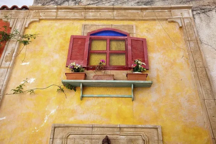 Framed Print : Idiosyncratic style of a rustic tavern in Pilos in Greece Framed Print : Idiosyncratic style of a rustic tavern in Pilos in Greece