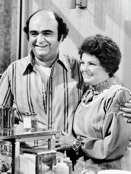 Framed Print : James Coco, Geraldine Brooks, on-set of the TV Series, 'The Dumplings', Sony Pictures Television, 1975