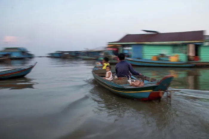 Framed Print : KHM - ENV - TONLE SAPPortrait of the Tonle Sap region Framed Print : KHM - ENV - TONLE SAPPortrait of the Tonle Sap region
