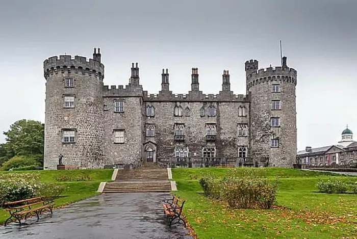 Framed Print : Kilkenny Castle is a castle in Kilkenny, Ireland built in 1195, View from garden